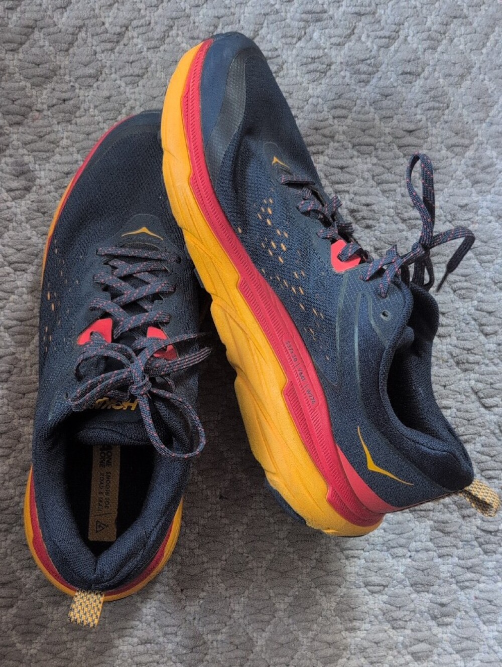 Hoka Men's Navy, Yellow, Red Sneakers Size 11 - Picture 4 of 4
